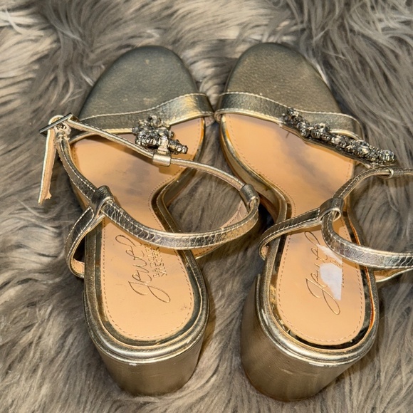 Jewel by Bailey Mischka Raina T-Strap Block Heel Evening Shoe Metallic Size 6.5 - Picture 6 of 9